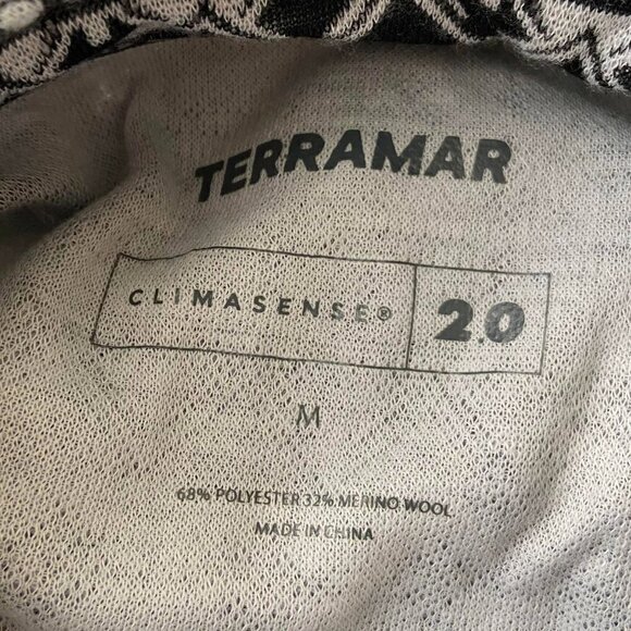 Terramar Black and Gray Ultra Merino Half Zip Climasense 2.0 size Medium - Picture 8 of 15